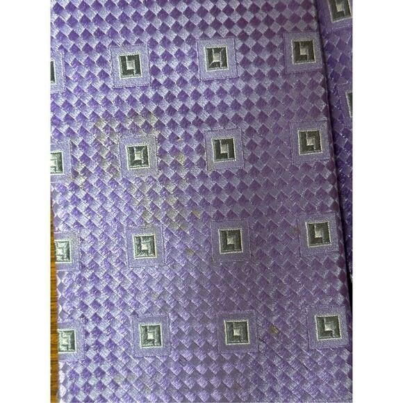 Donald Trump Signature 100% Silk Purple and Yellow Tie - Picture 2 of 5